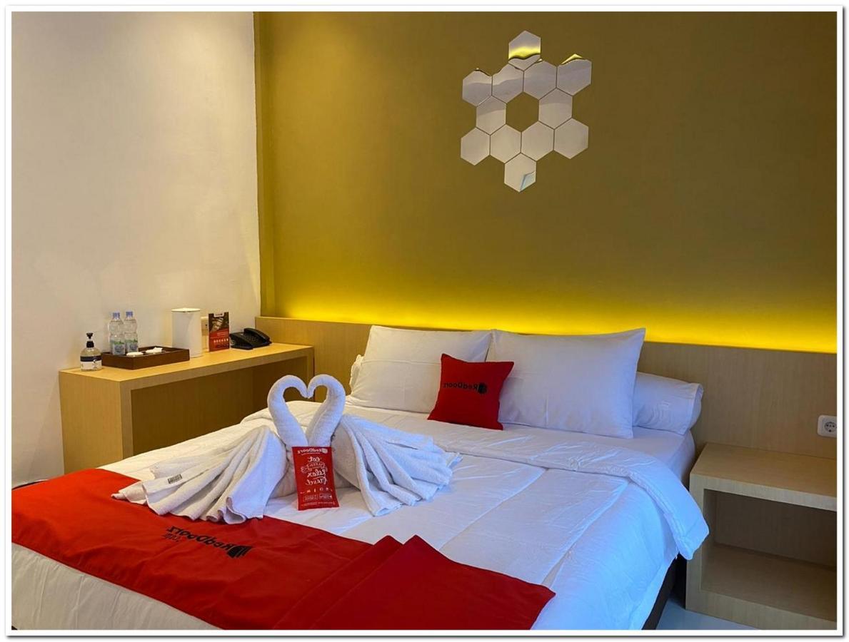 RedDoorz Plus Syariah near Museum Lampung Bandar Lampung Bagian luar foto